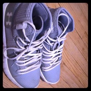 Under armour HOVR basketball shoes